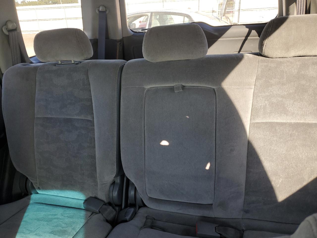 2004 Honda Pilot Ex VIN: 2HKYF18414H614742 Lot: 83694524