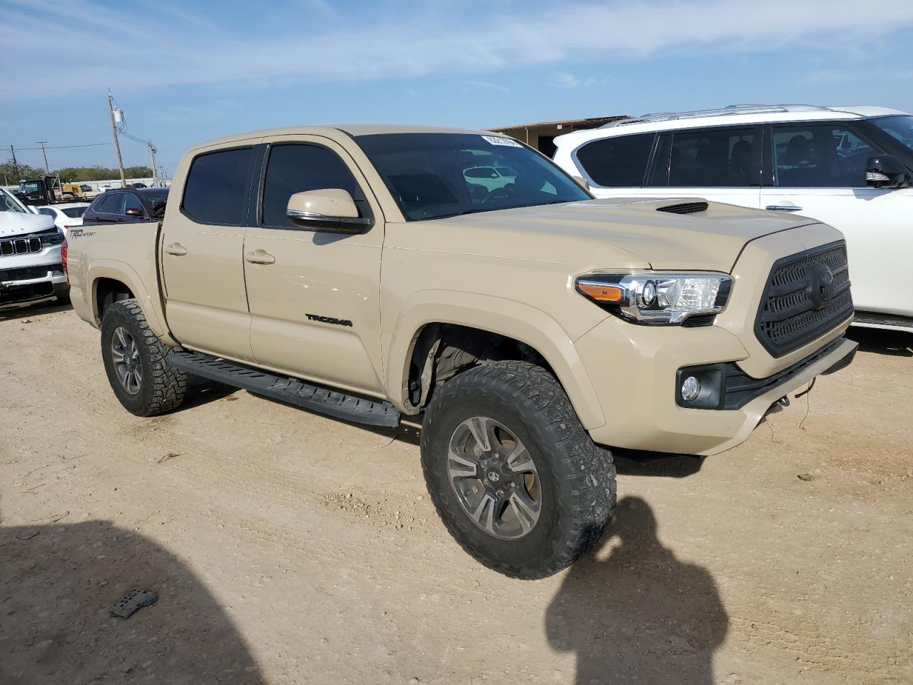 VIN 5TFAZ5CN9HX052115 2017 TOYOTA TACOMA no.4