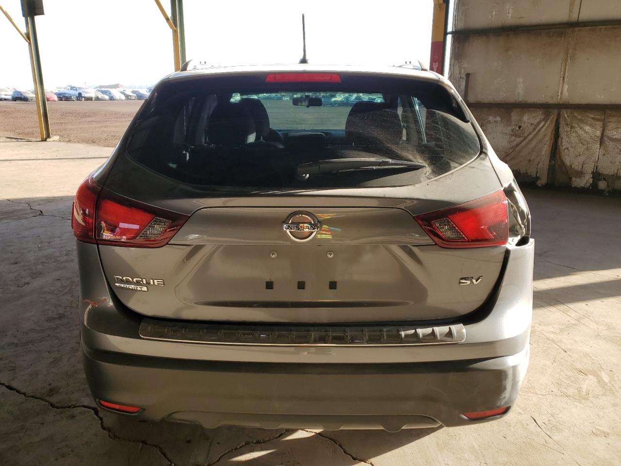 2017 Nissan Rogue - Image 6