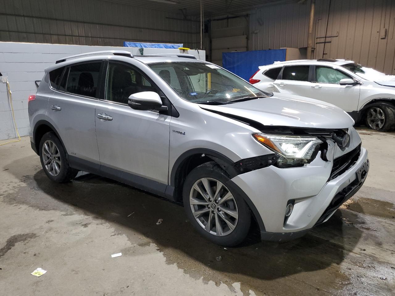 2016 Toyota RAV 4 - Image 4
