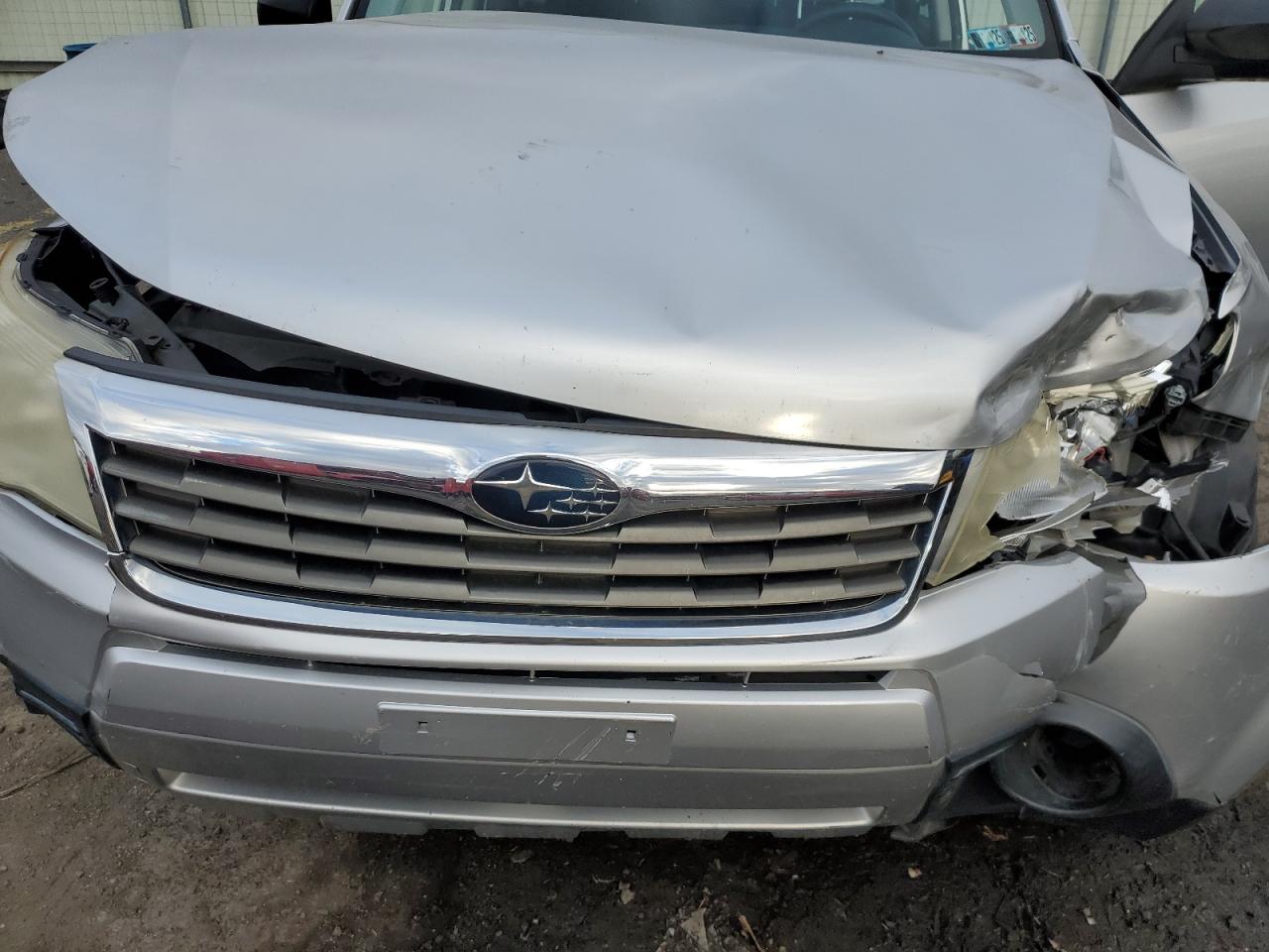 2010 Subaru Forester - Image 13