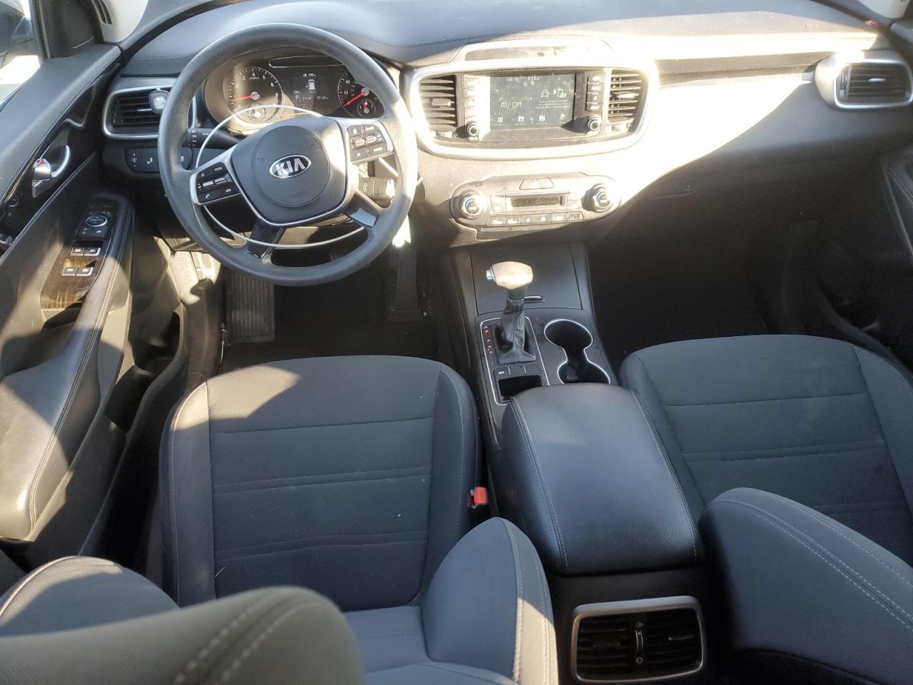 2019 Kia Sorento - Image 8
