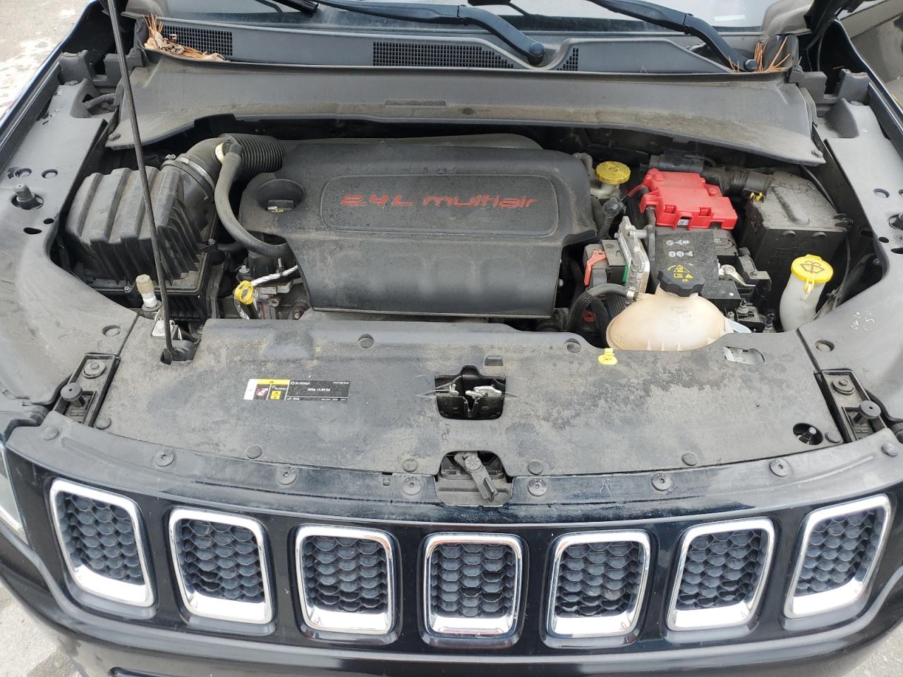 2019 Jeep Compass - Image 12