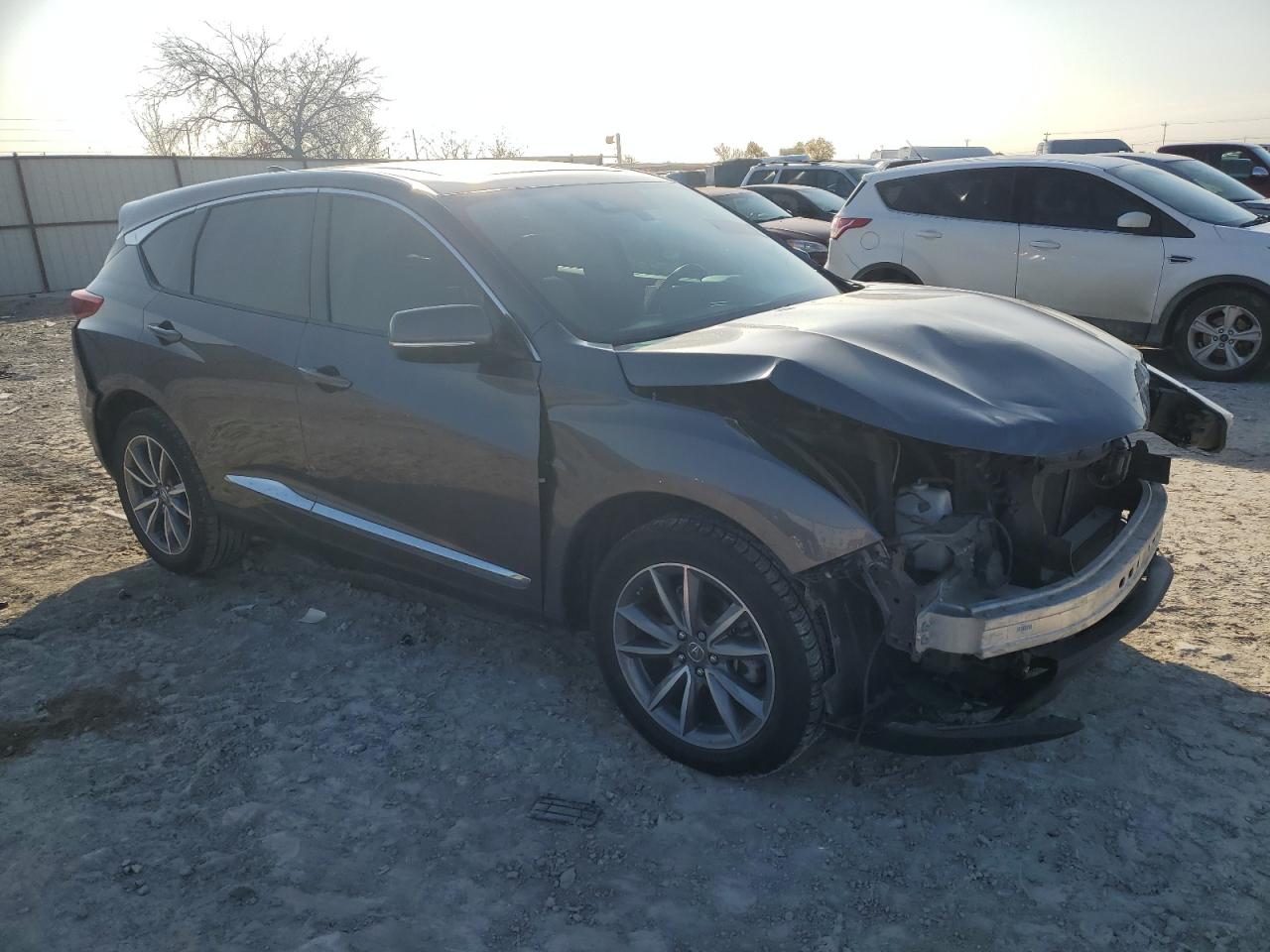 VIN 5J8TC1H51KL021890 2019 ACURA RDX no.4