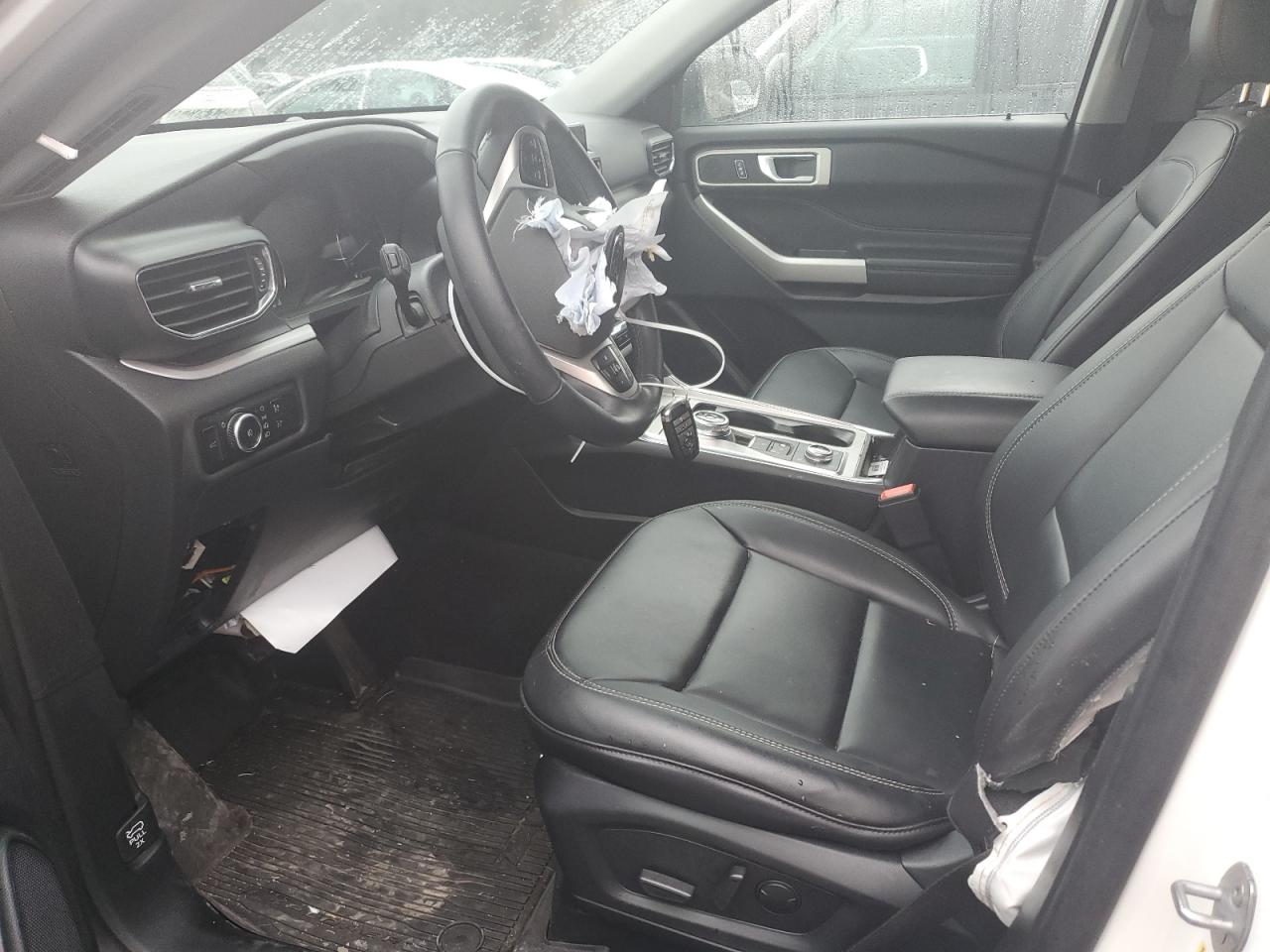 2023 Ford Explorer - Image 7
