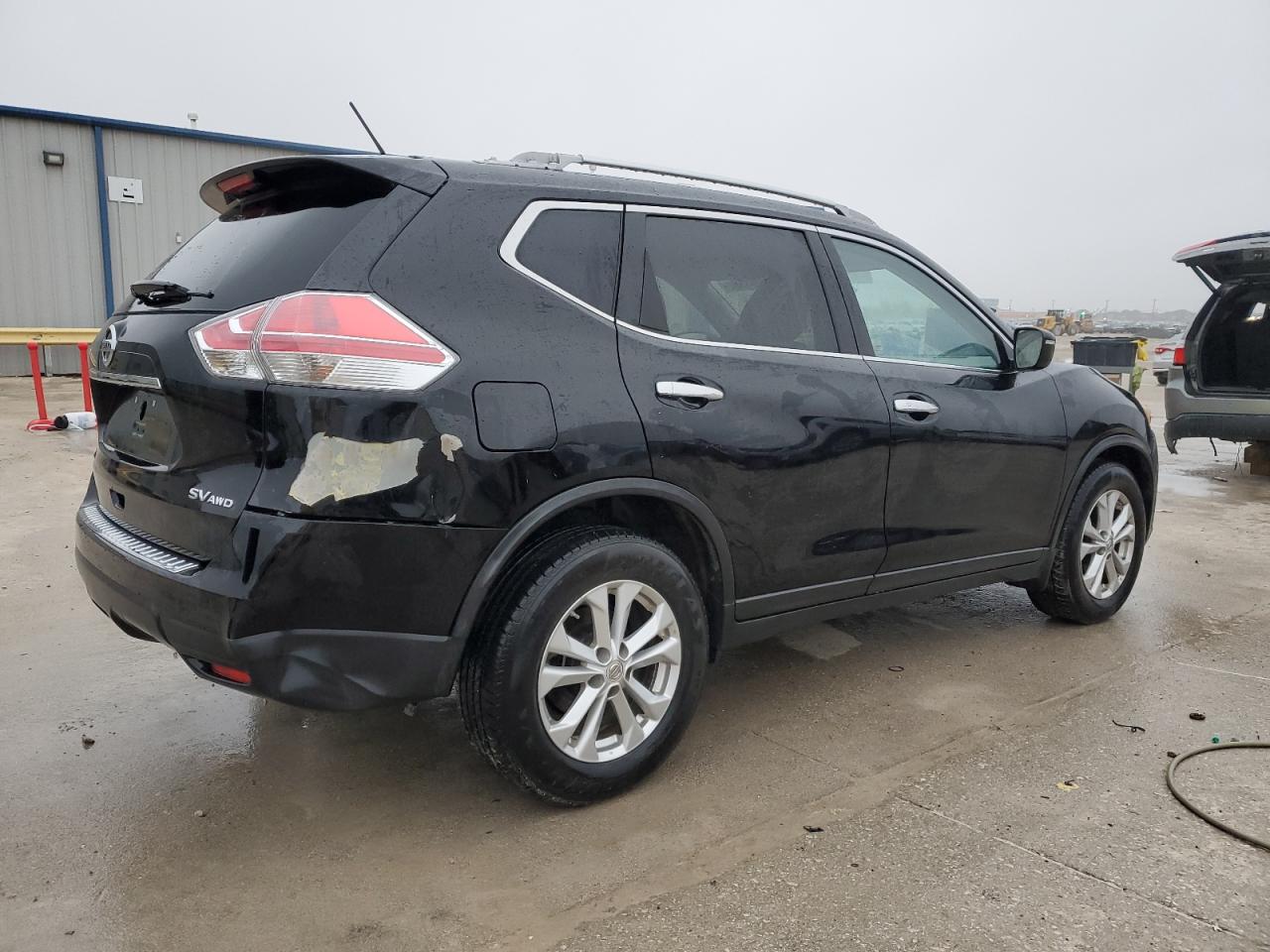 VIN KNMAT2MVXFP570956 2015 NISSAN ROGUE no.3