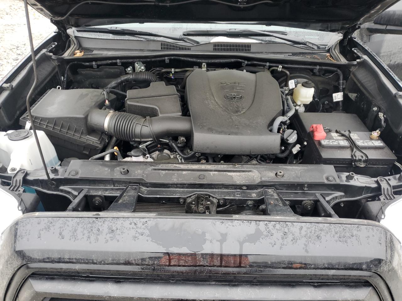 2022 Toyota Tacoma - Image 11