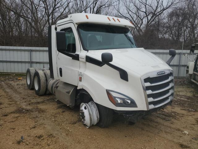 2020 Freightliner Cascadia 116 