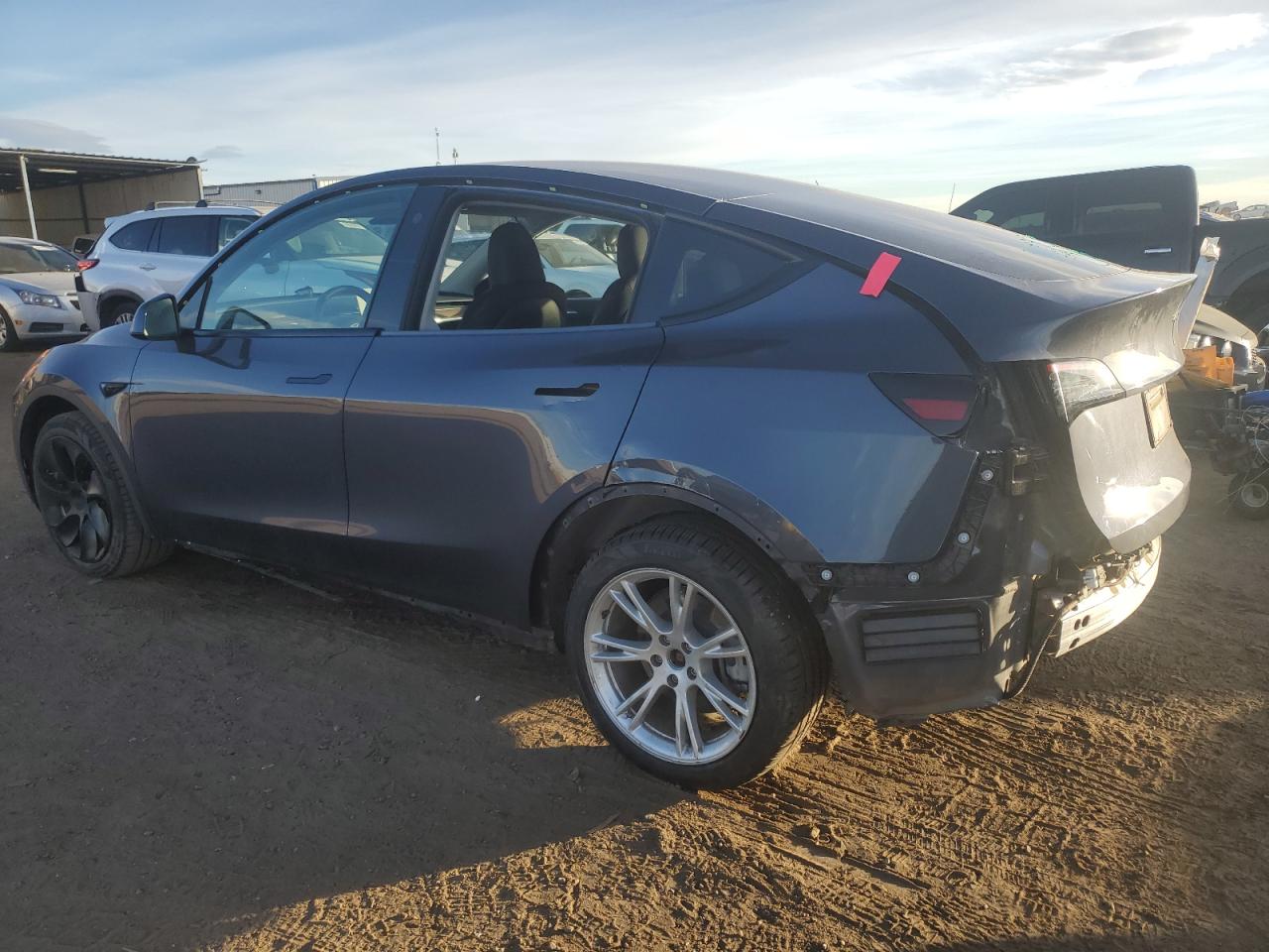 VIN 7SAYGDEE0PF782230 2023 TESLA MODEL Y no.2