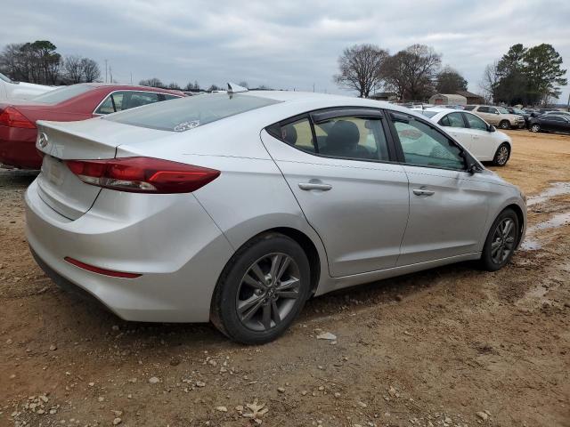  HYUNDAI ELANTRA 2017 Srebrny