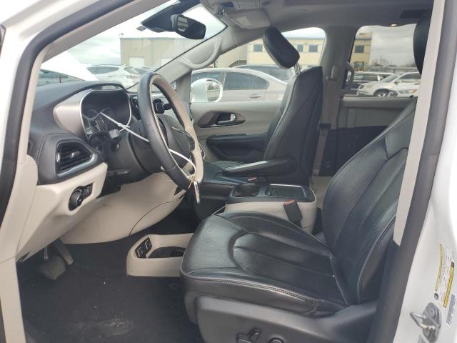 Мінівени CHRYSLER PACIFICA 2017 Білий
