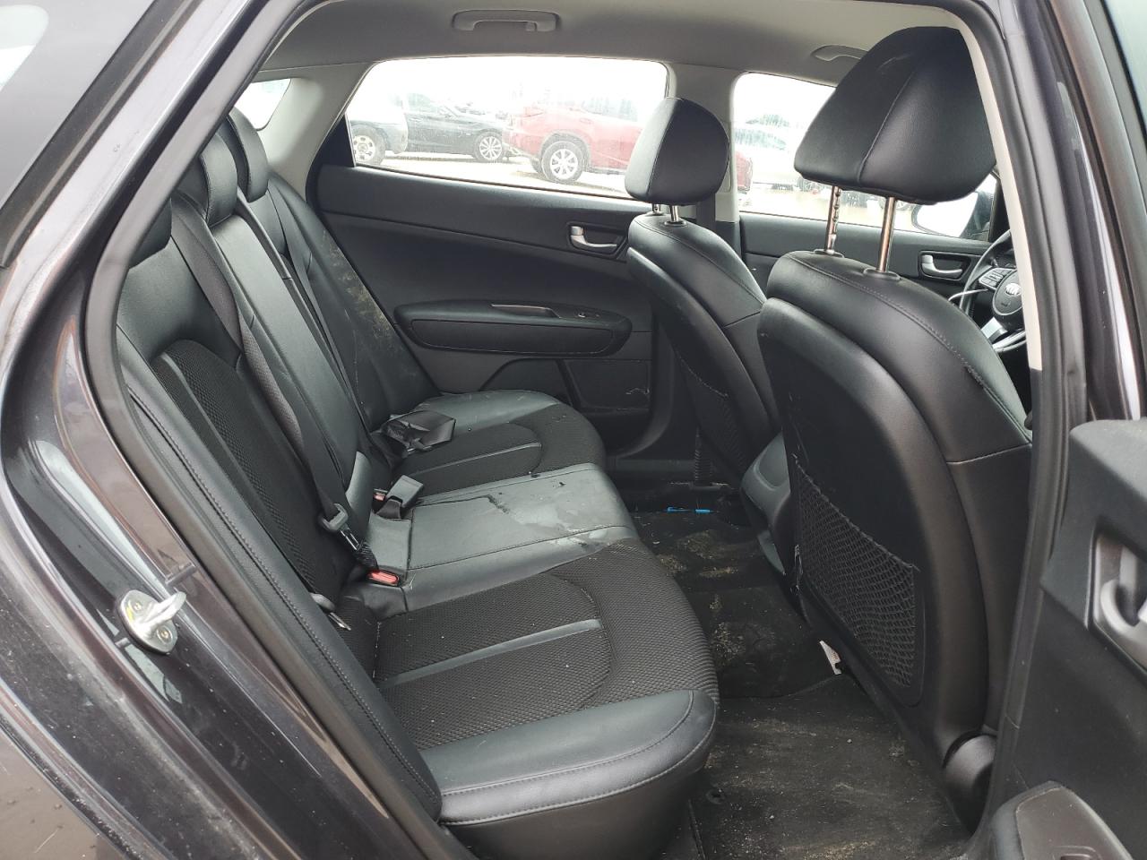 2019 Kia Optima - Image 10