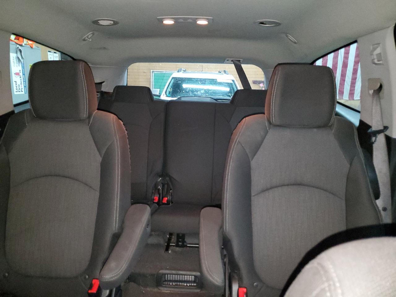 2017 Chevrolet Traverse - Image 10