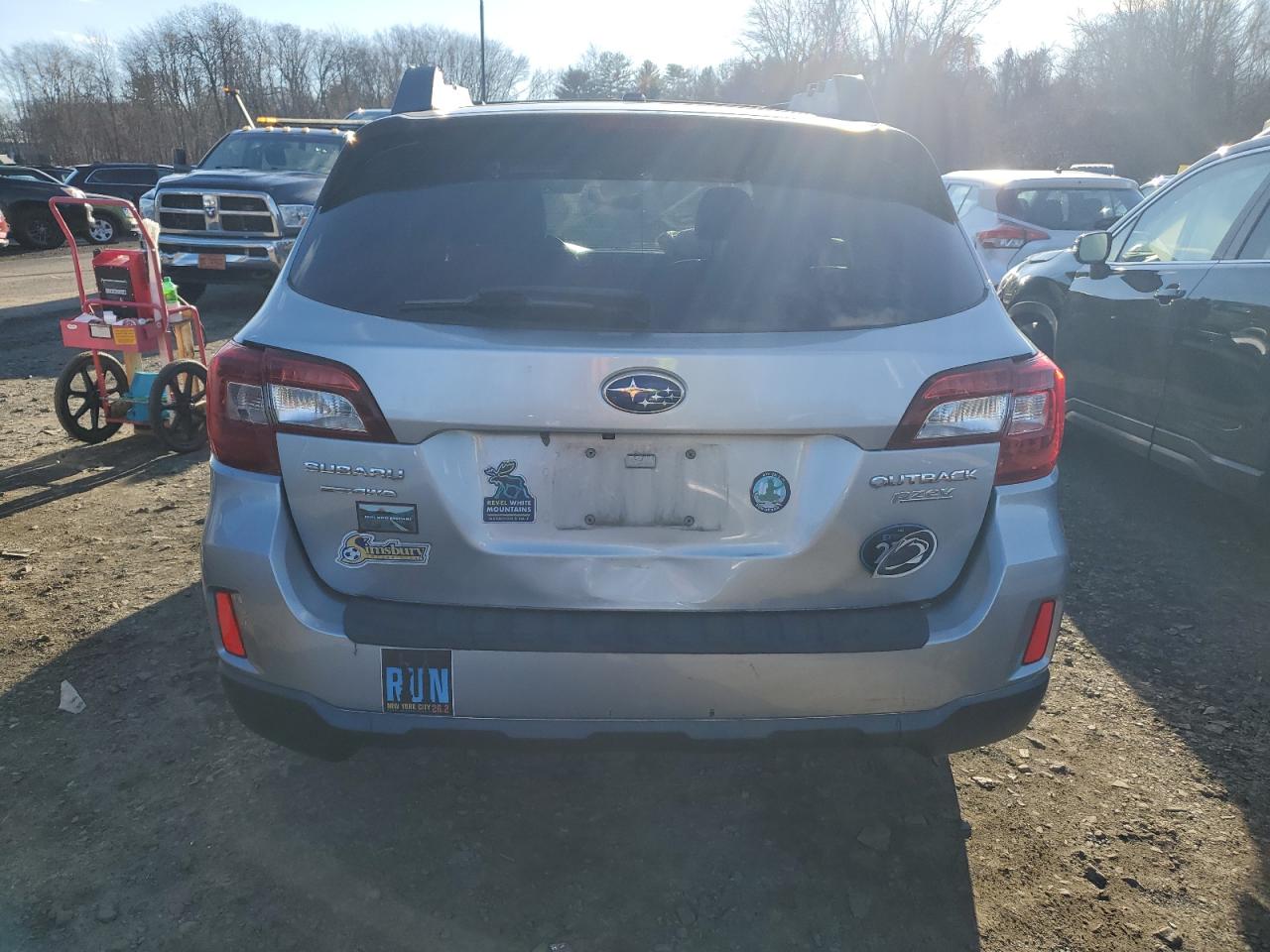 2015 Subaru Outback - Image 6