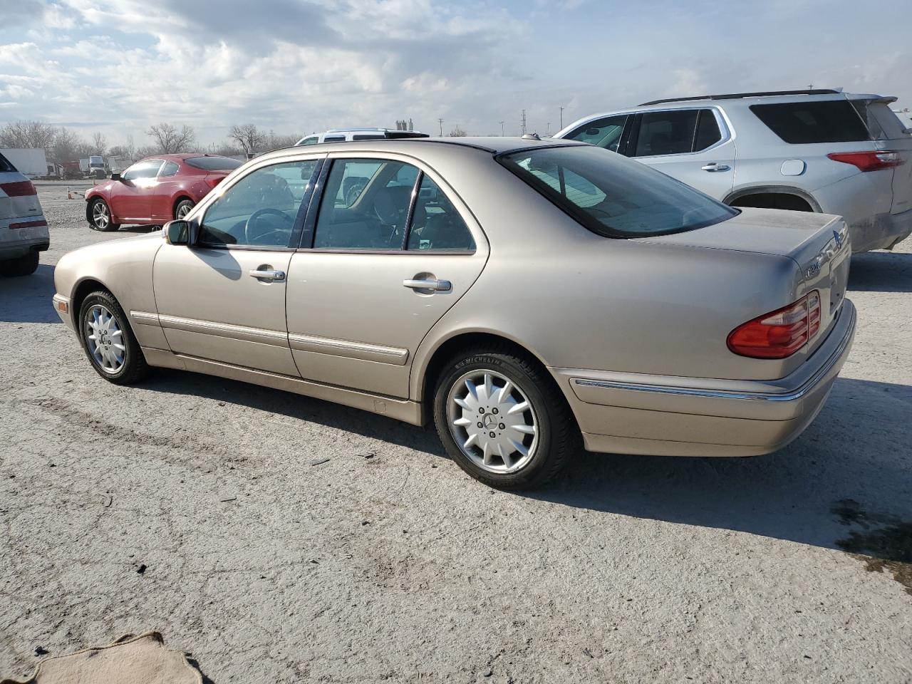 2000 Mercedes-Benz E-klasse - Image 2