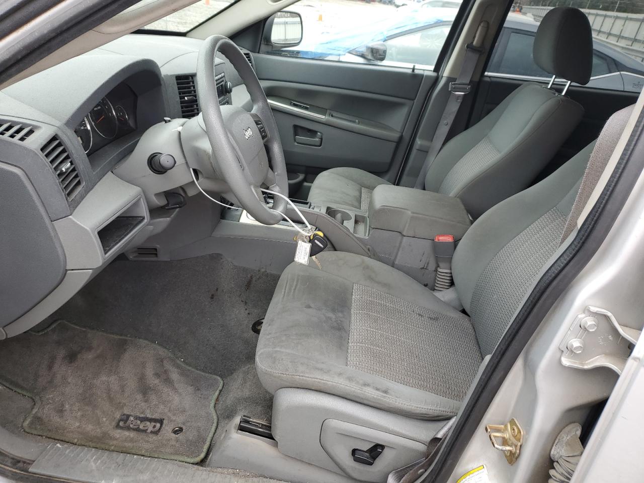2007 Jeep Grand Cherokee - Image 7