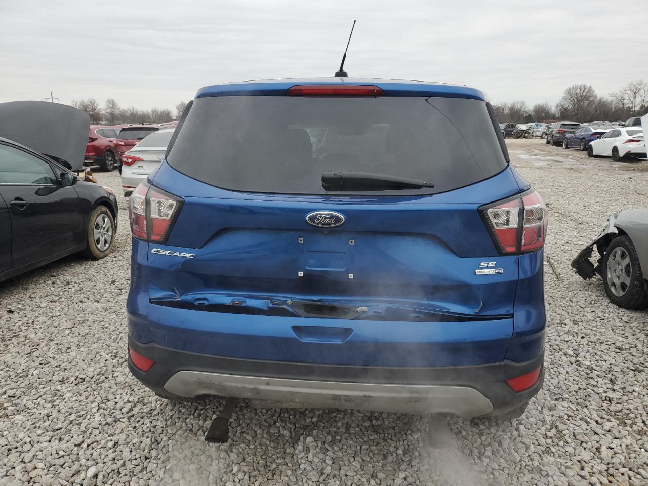 VIN 1FMCU9GD9HUC62601 2017 FORD ESCAPE no.6