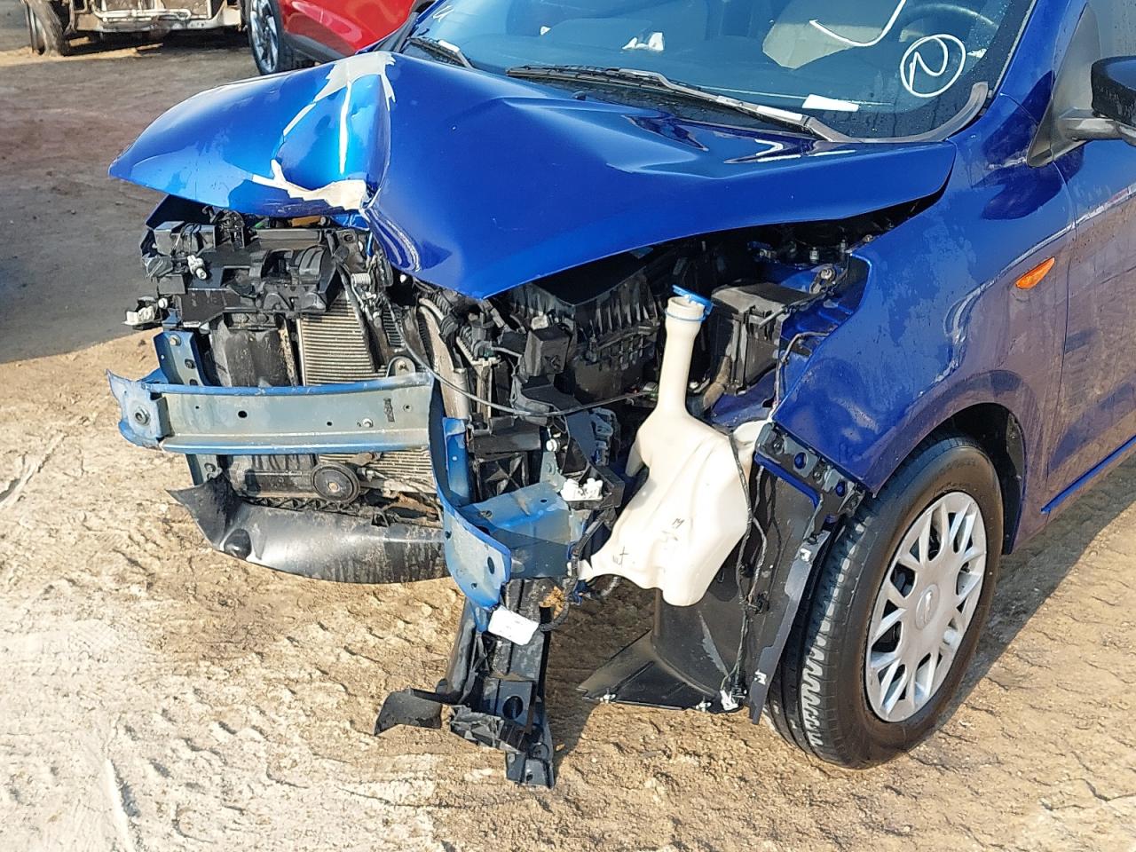MAJFKBFE3HTS42073 - 2017 Ford FIGO - #85406814