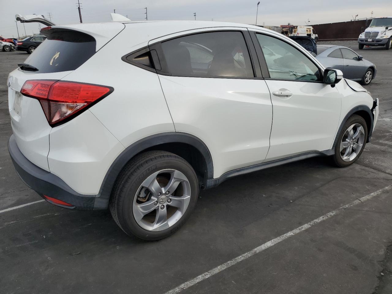 VIN 3CZRU5H52HM710948 2017 HONDA HR-V no.3