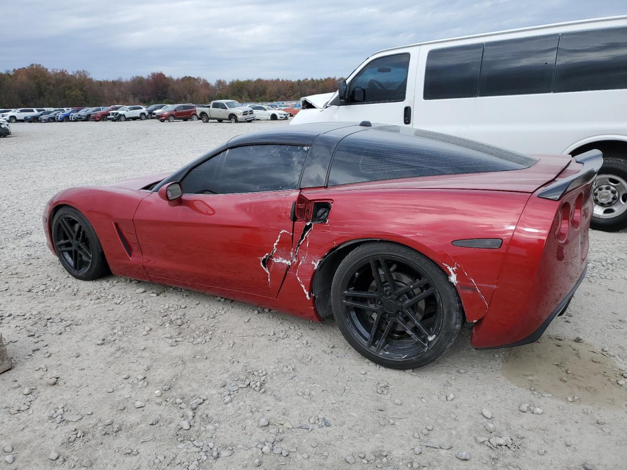2005 Chevrolet Corvette - Image 2