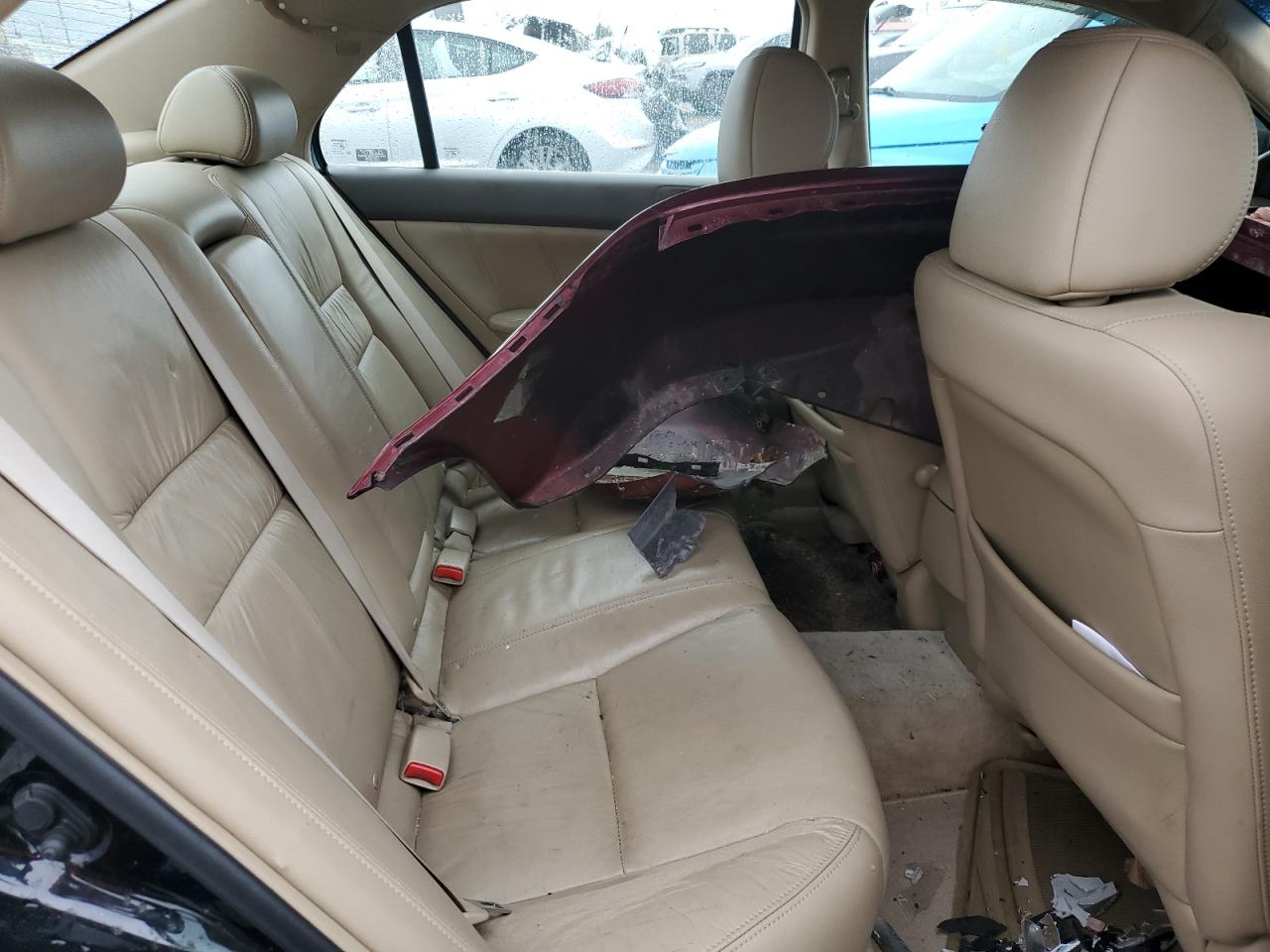 2004 Honda Accord - Image 10