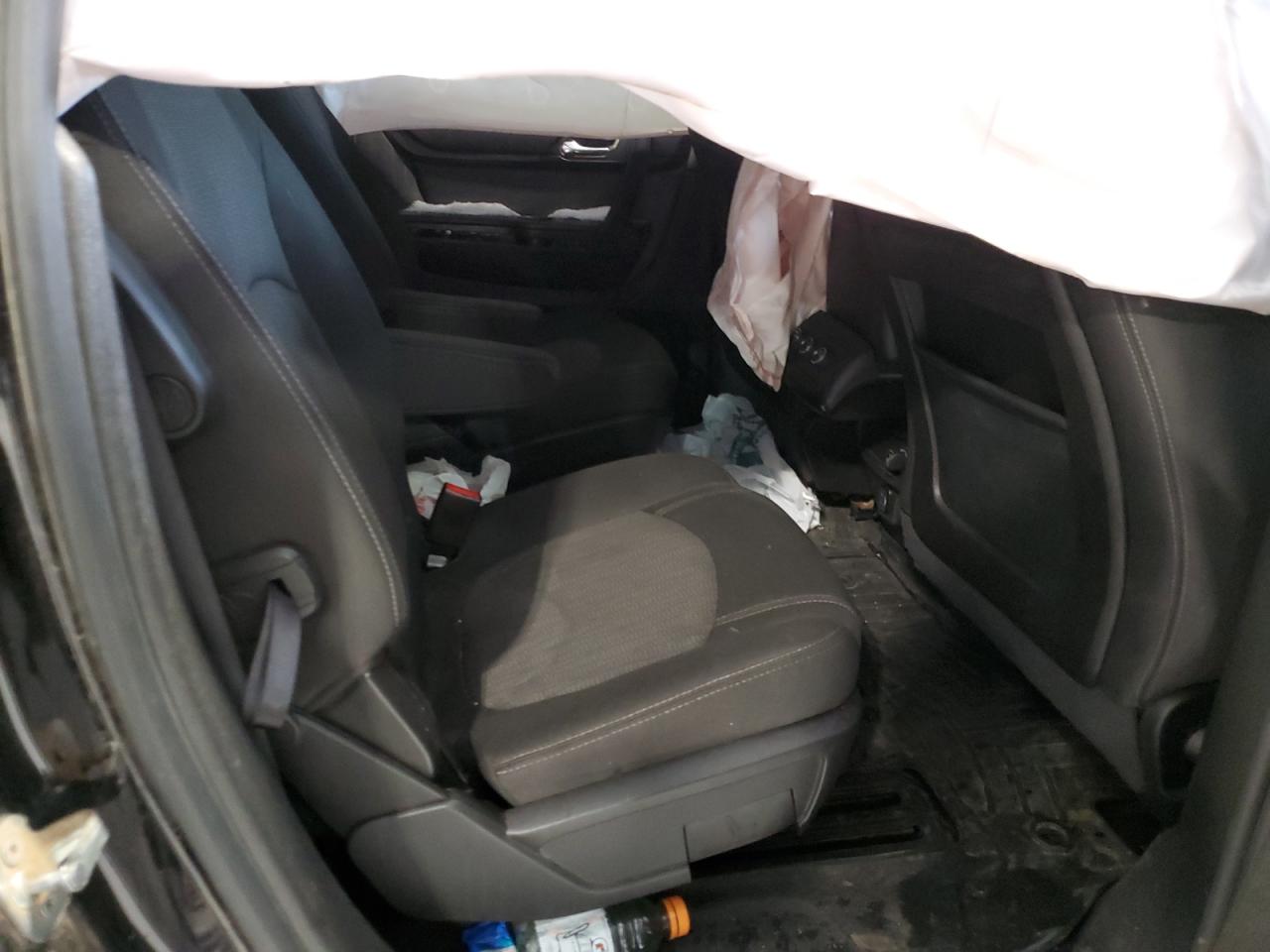 2017 Chevrolet Traverse - Image 11