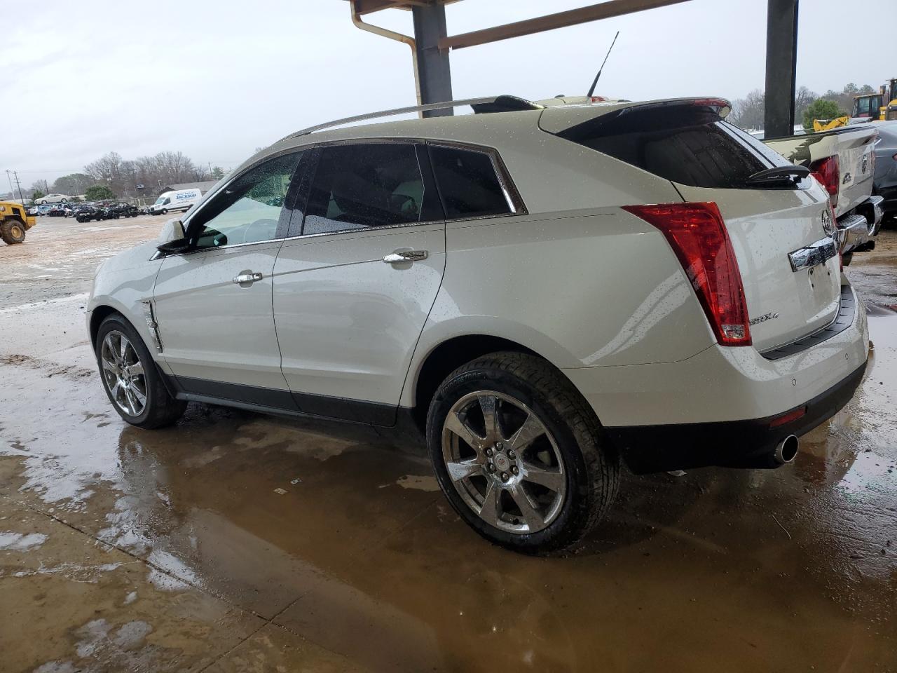 2010 Cadillac SRX - Image 2