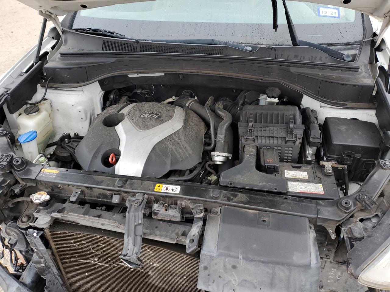 2014 Hyundai Santa Fe - Image 12