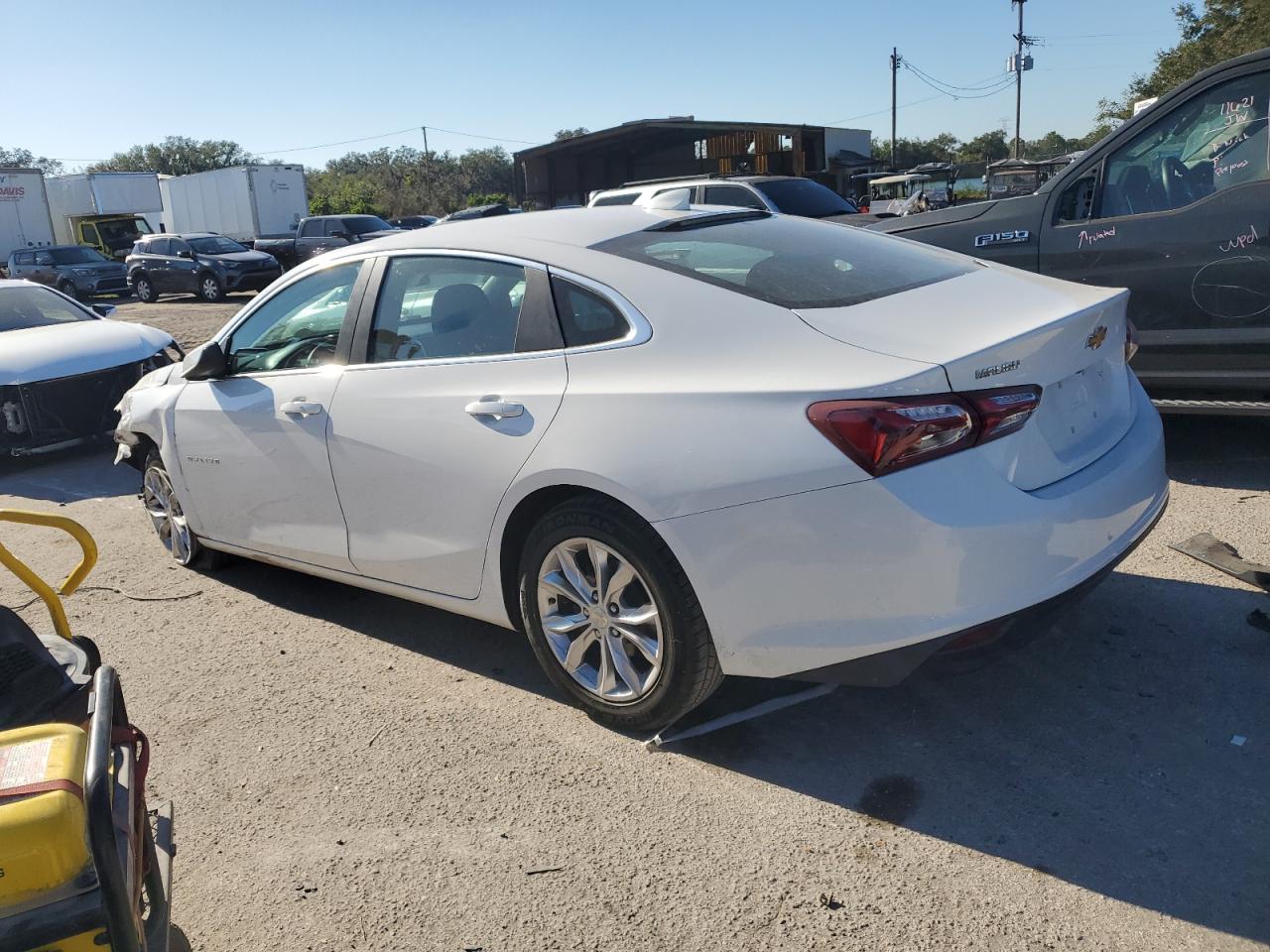 2020 Chevrolet Malibu - Image 2