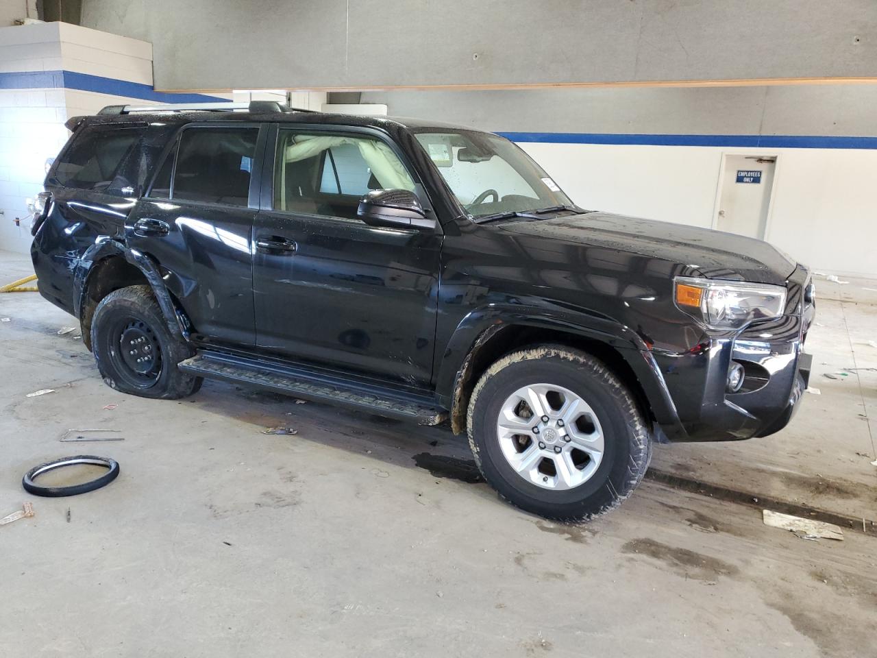 2021 Toyota 4Runner - Image 4