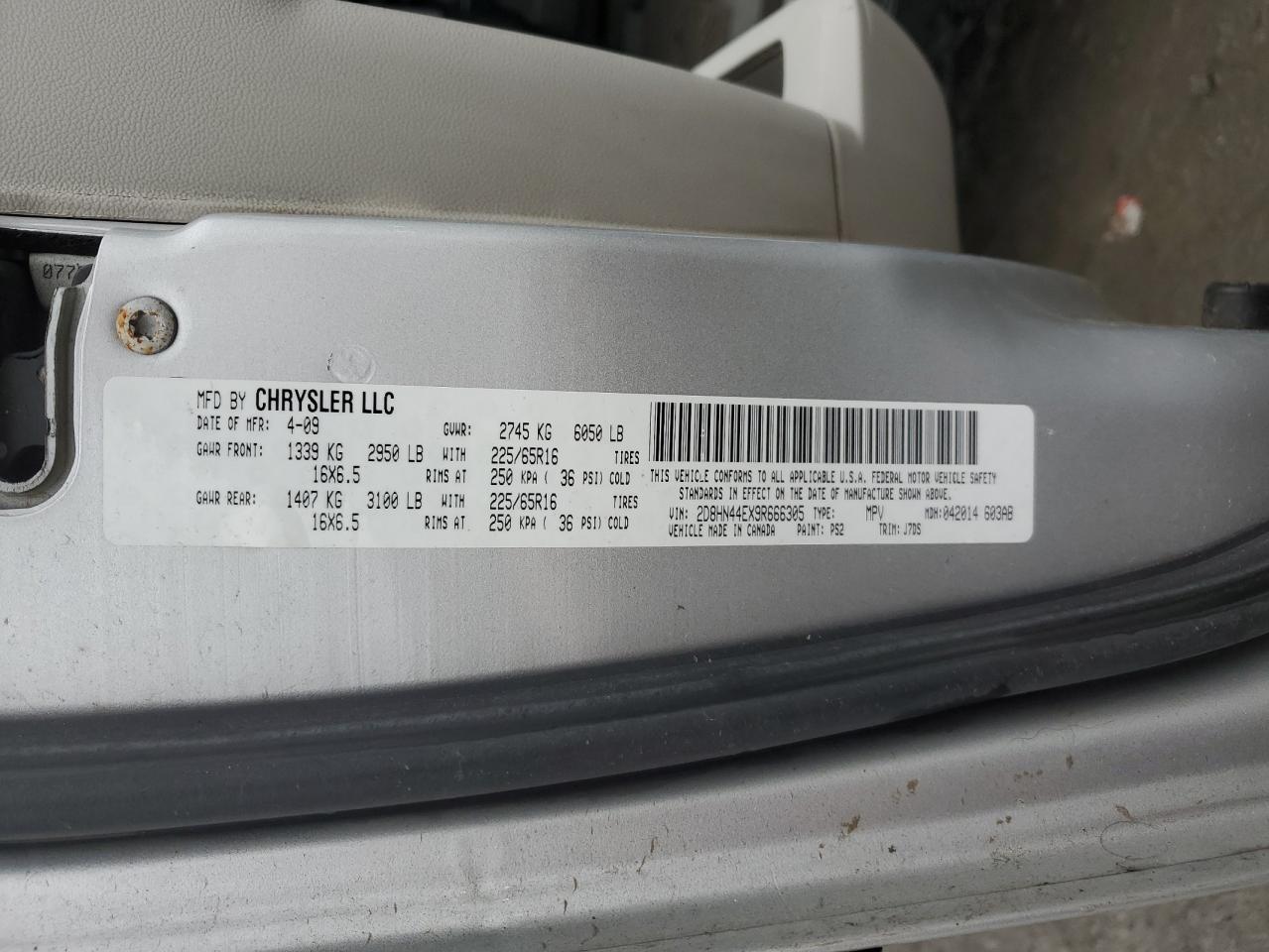 2009 Dodge Caravan - Image 13