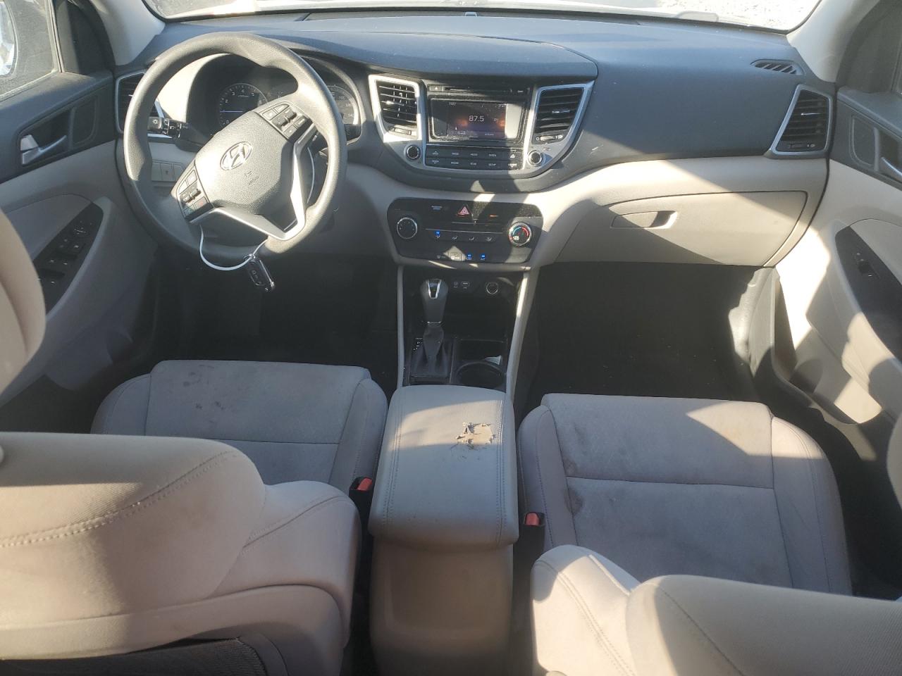 2016 Hyundai Tucson - Image 8