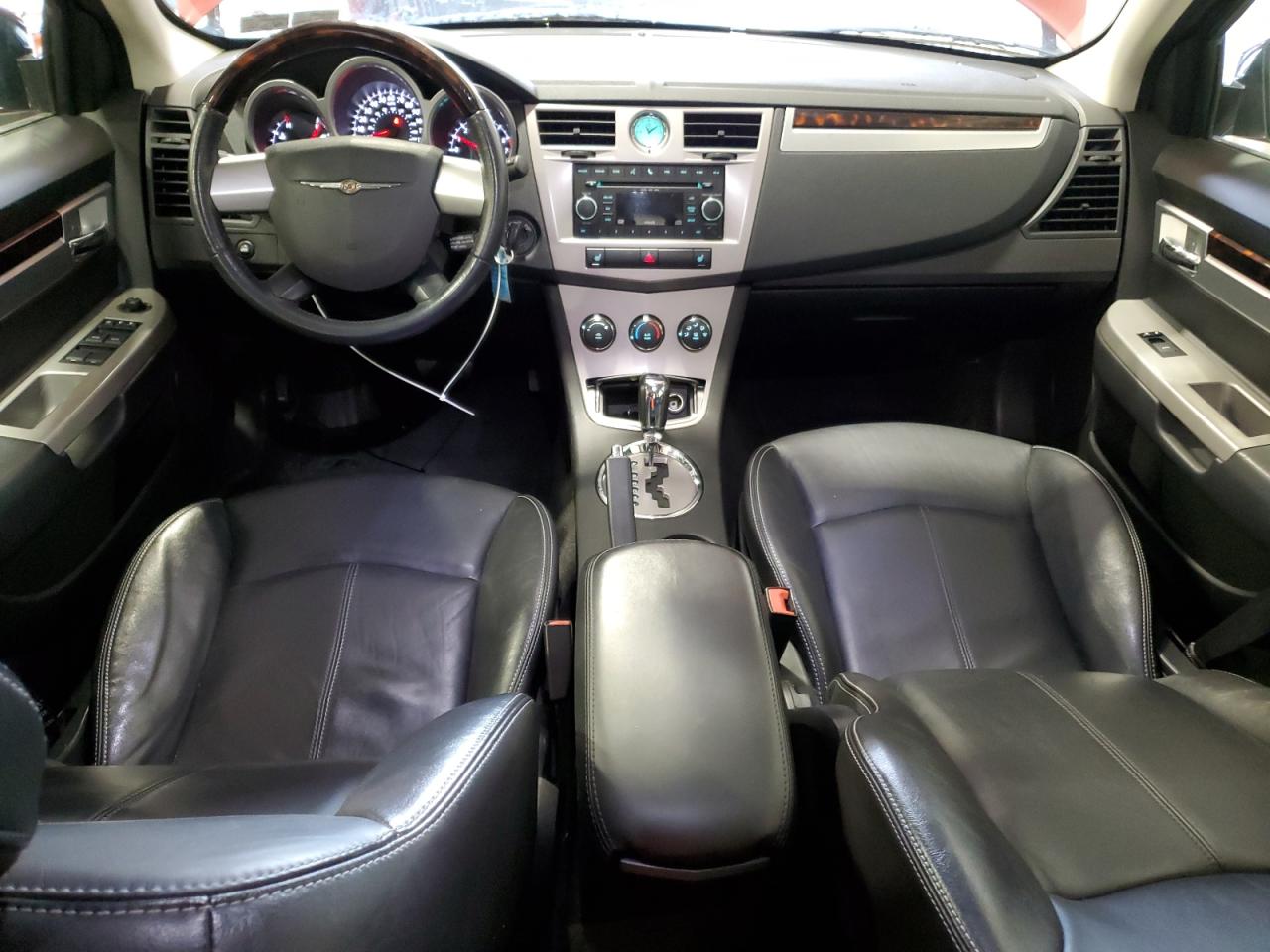 2010 Chrysler Sebring - Image 8