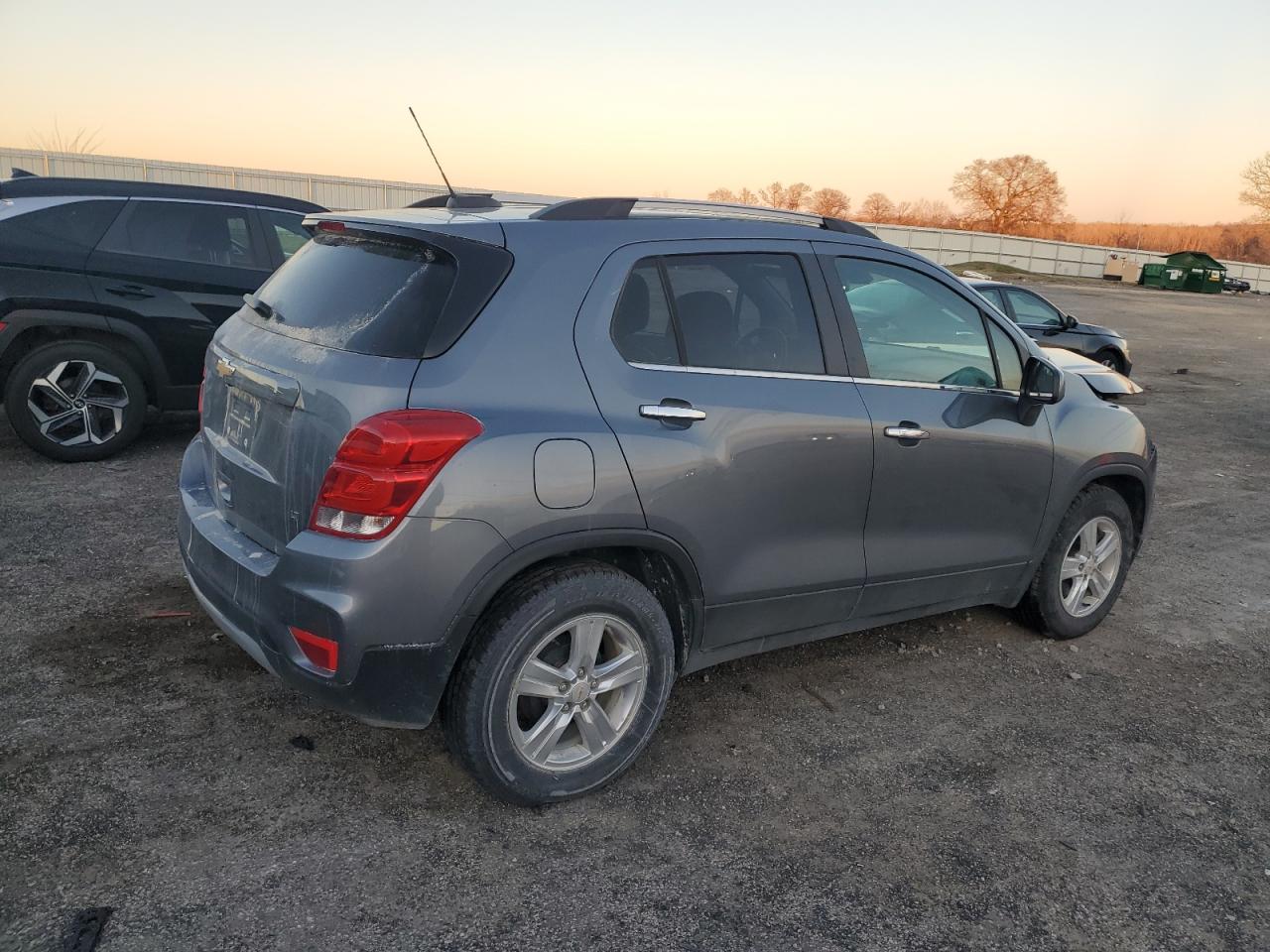 2019 Chevrolet Trax - Image 3