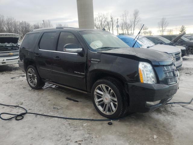  CADILLAC ESCALADE 2013 Черный