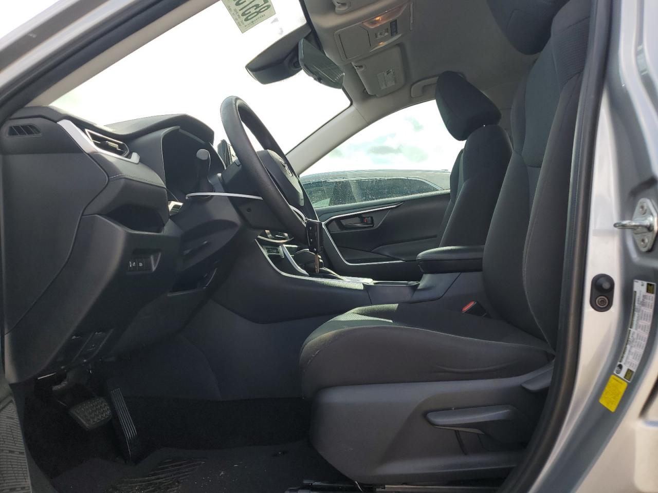2021 Toyota RAV 4 - Image 7