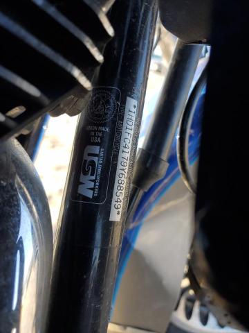 2009 HARLEY-DAVIDSON FLHTCU 