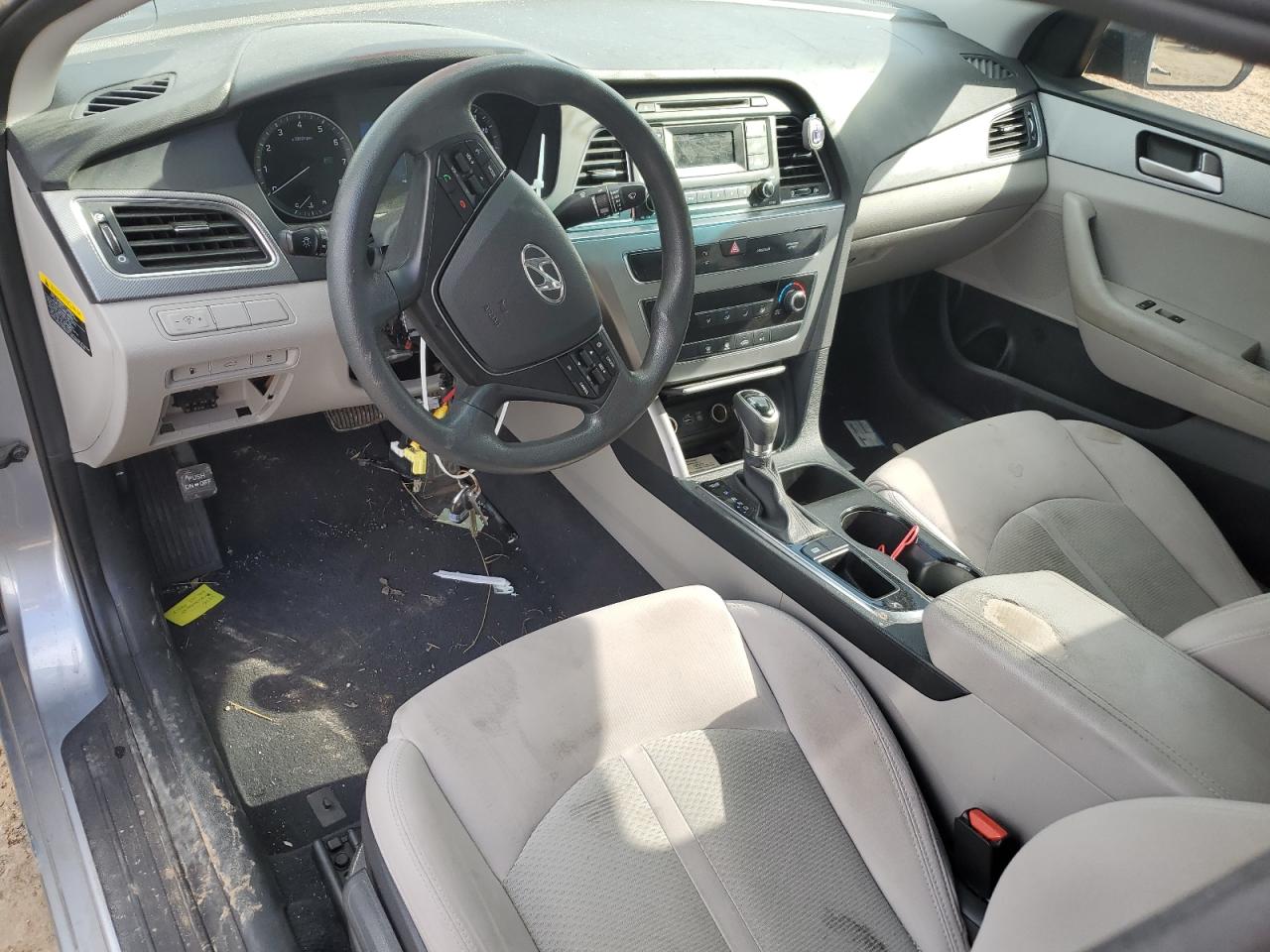 2017 Hyundai Sonata - Image 8