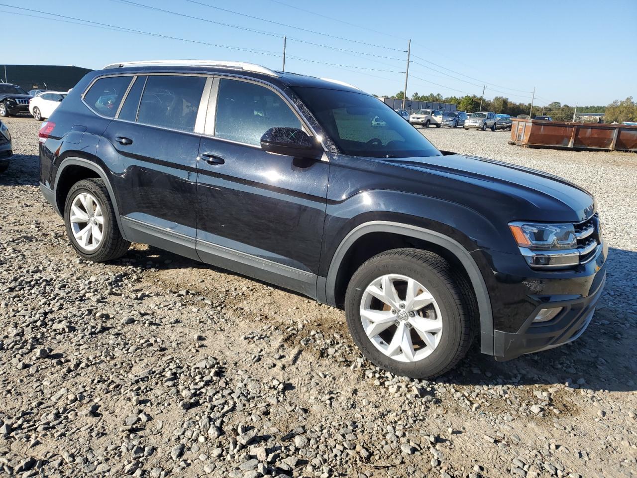 VIN 1V2LR2CAXJC536519 2018 VOLKSWAGEN ATLAS no.4