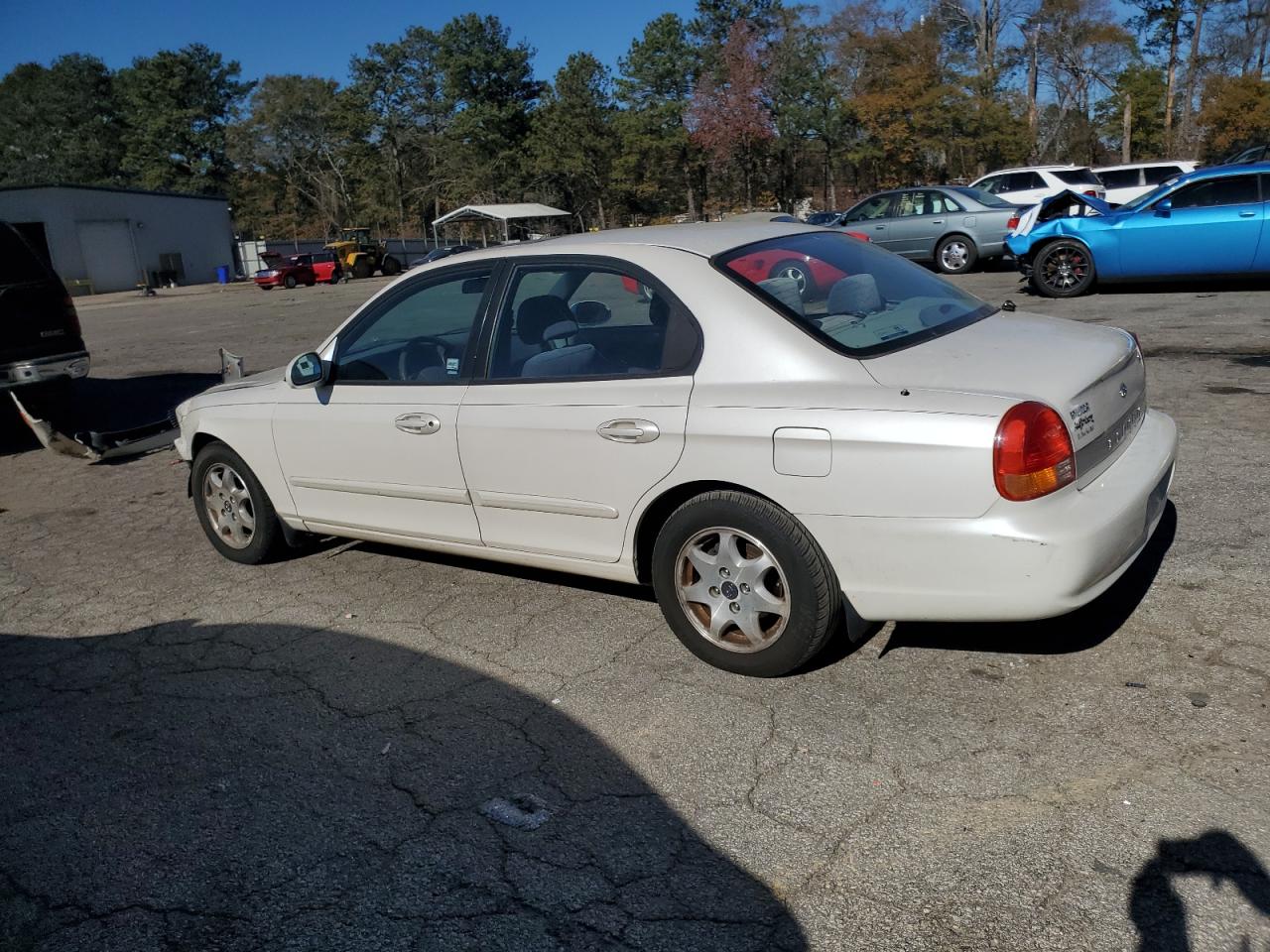 2001 Hyundai Sonata - Image 2