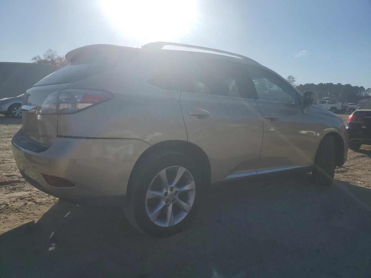 2010 Lexus RX - Image 3