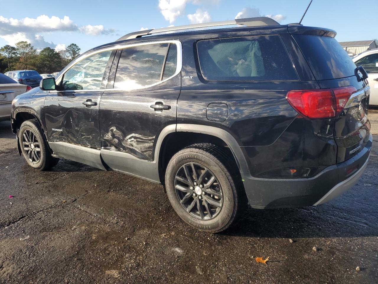2019 GMC Acadia - Image 2