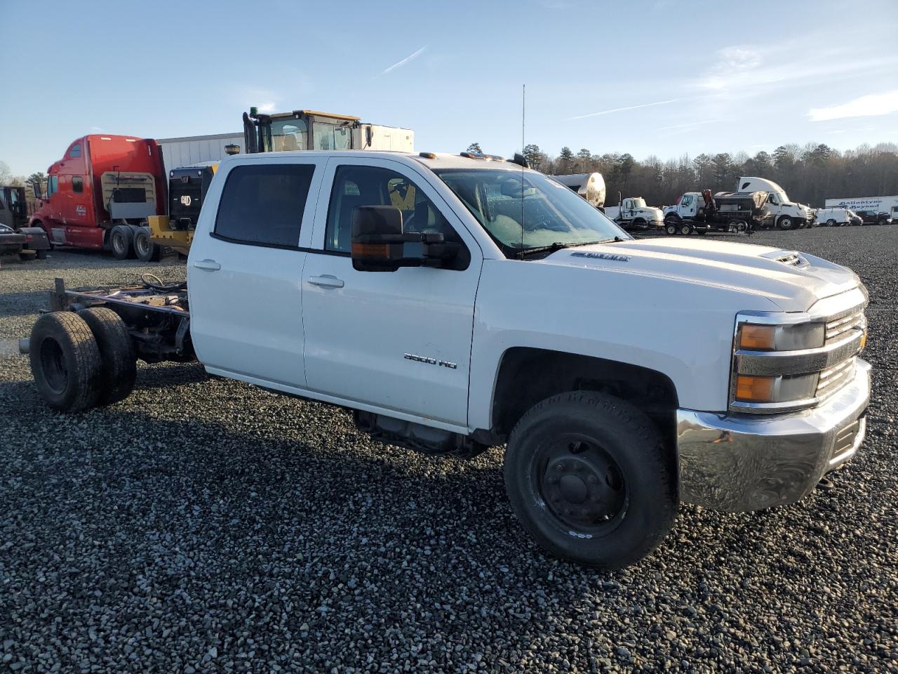 2018 Chevrolet Silverado - Image 4