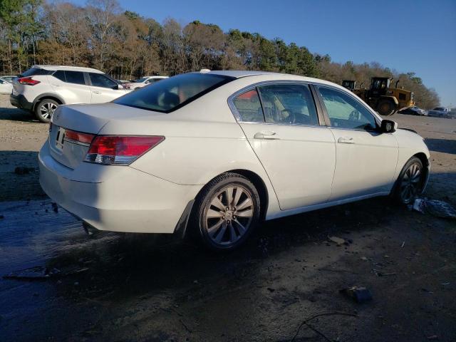  HONDA ACCORD 2012 Белы