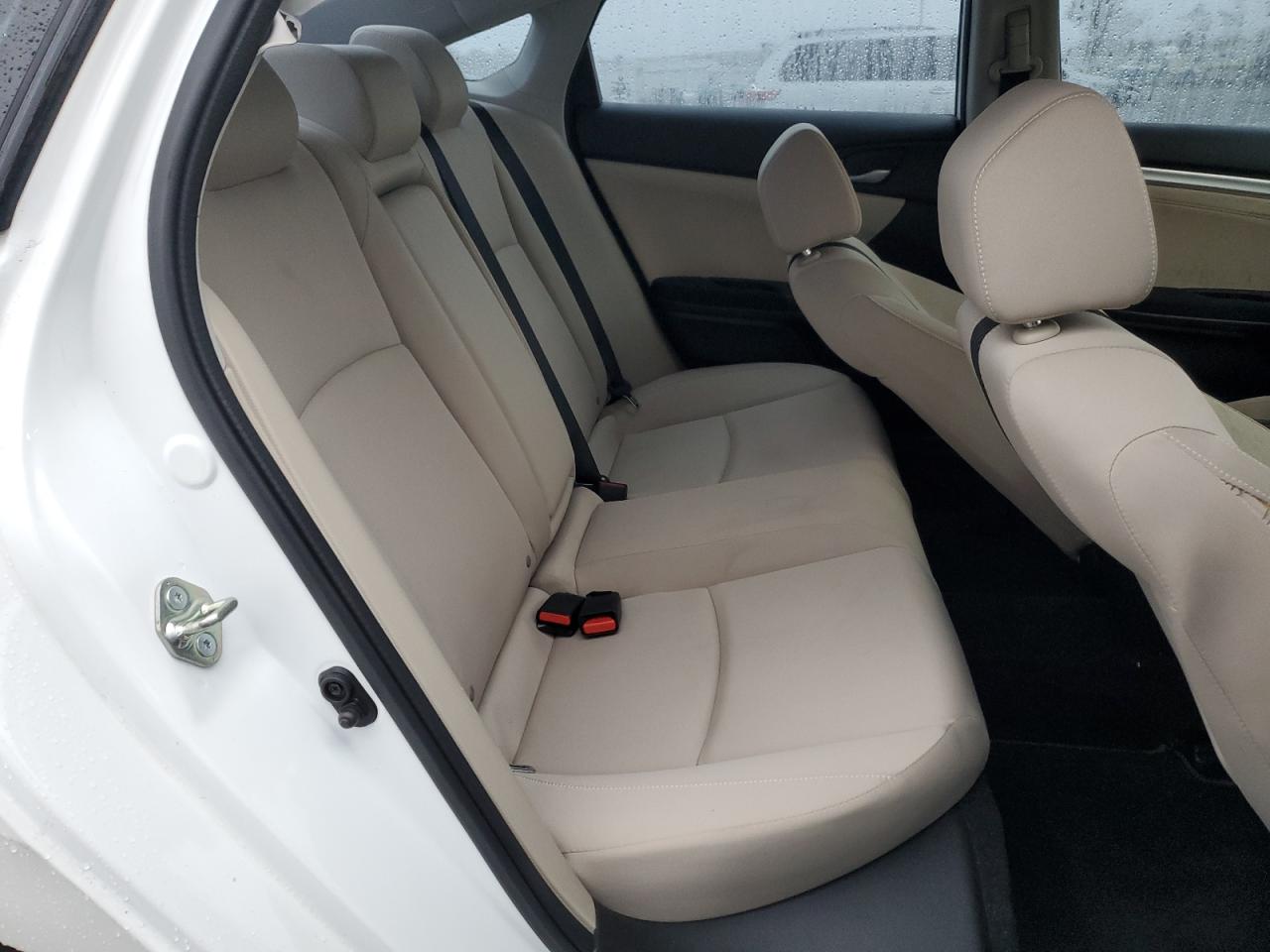 2018 Honda Civic - Image 10