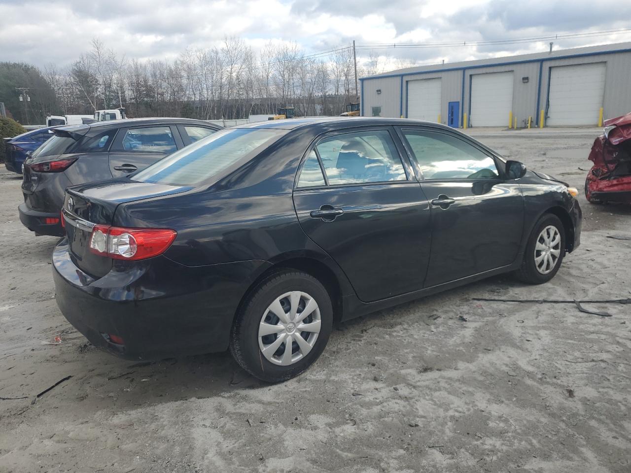 VIN 2T1BU4EE5DC036724 2013 TOYOTA COROLLA no.3