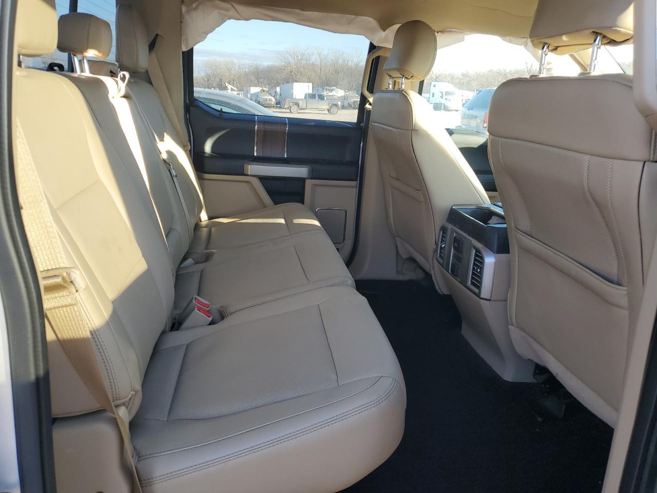 2016 Ford F-150 - Image 10