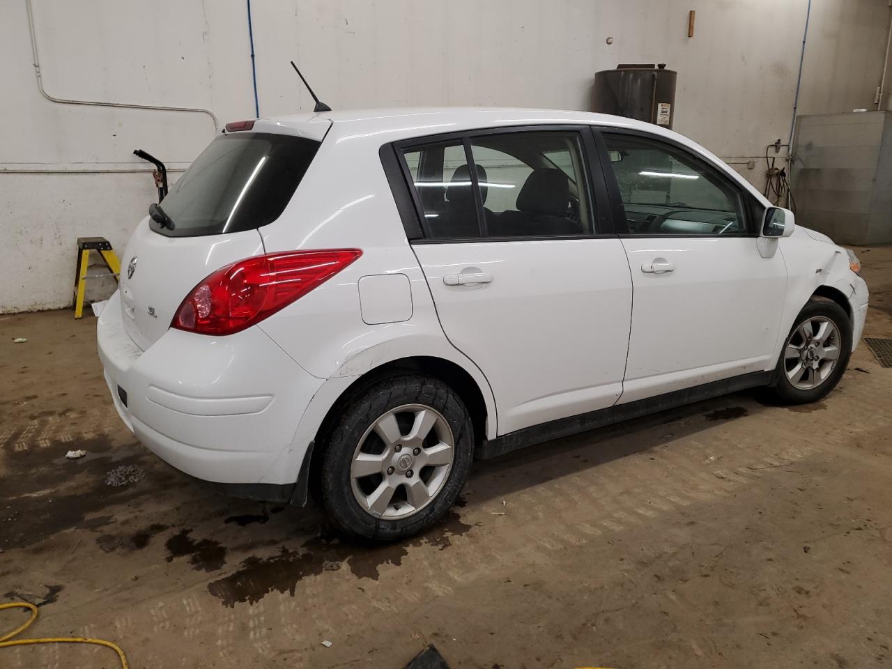 2008 Nissan Versa - Image 3