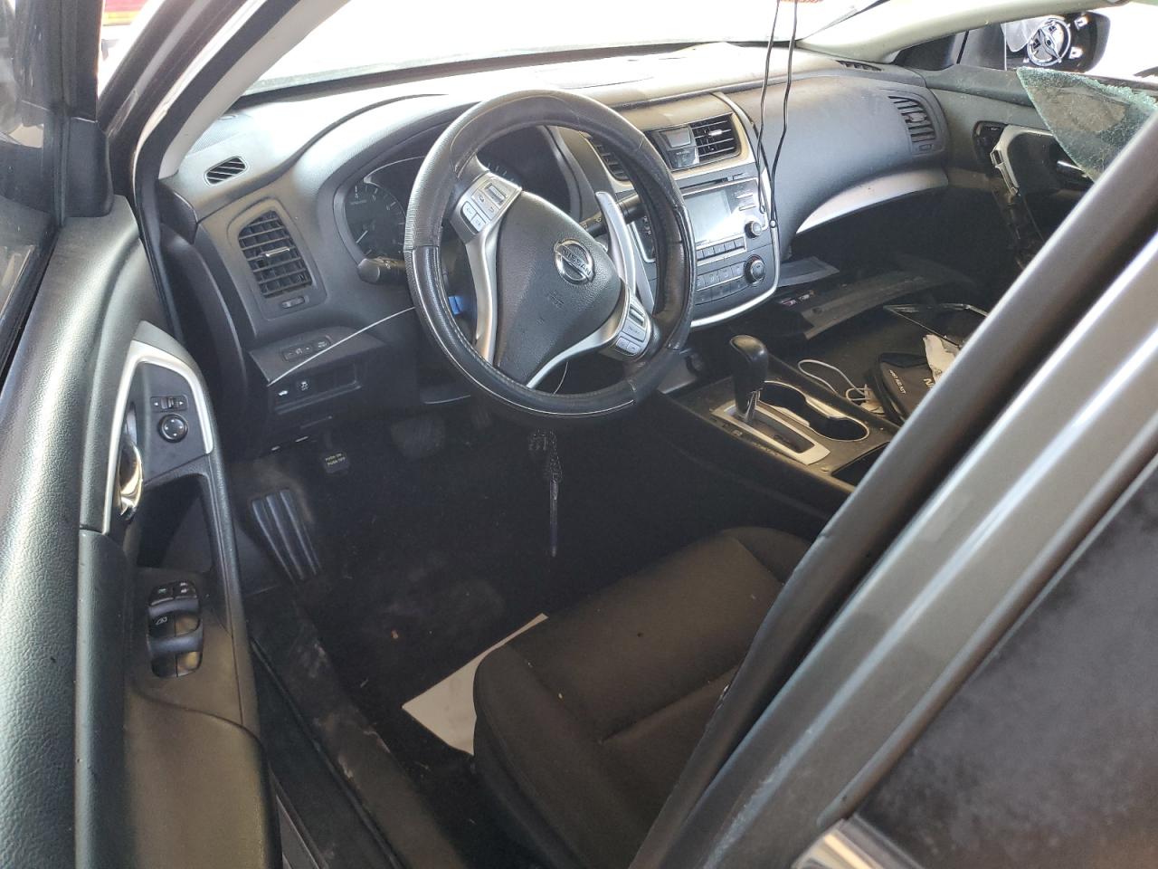 2016 Nissan Altima - Image 8