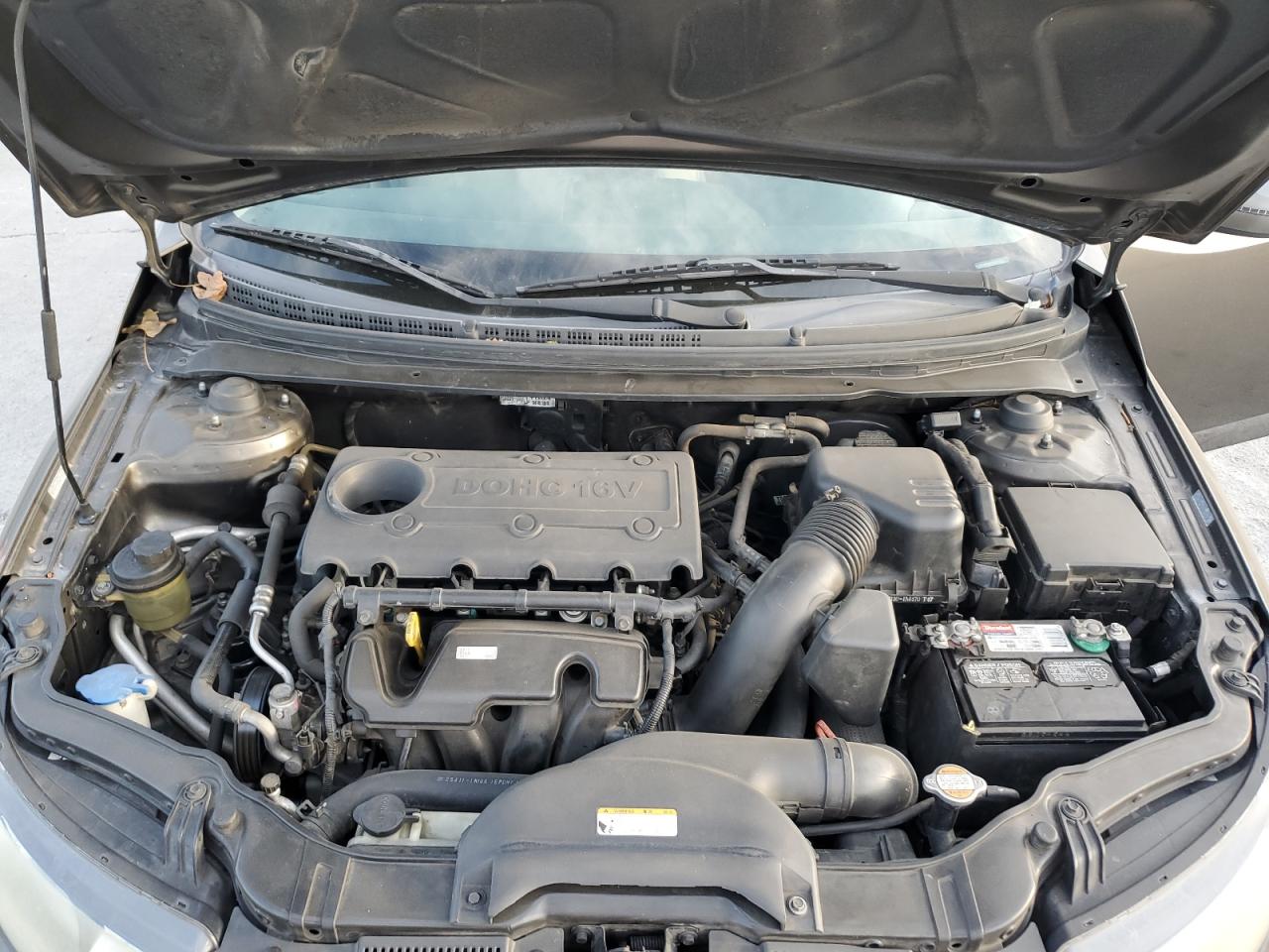 2010 Kia Forte - Image 11